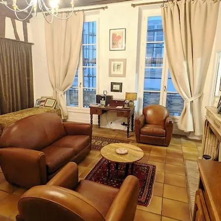 Appartamento Authentique Et Confortable - Marais Chapon