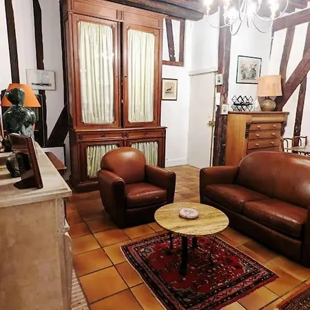 Appartamento Authentique Et Confortable - Marais Chapon